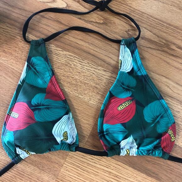 Five-O tropical anthurium triangle bikini top small - Picture 5 of 9